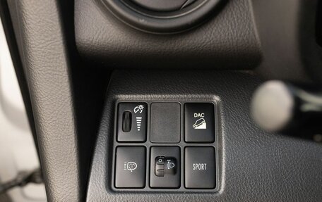 Toyota RAV4, 2011 год, 1 225 000 рублей, 17 фотография