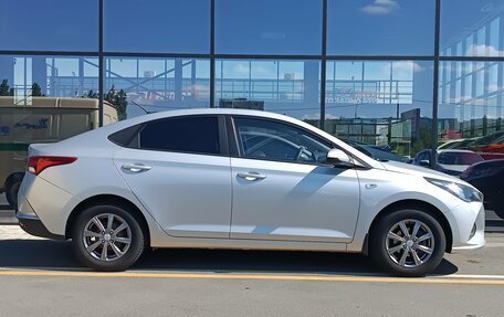 Hyundai Solaris II рестайлинг, 2021 год, 1 490 000 рублей, 5 фотография
