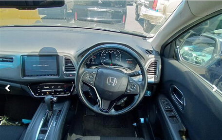 Honda Vezel, 2019 год, 1 620 000 рублей, 4 фотография
