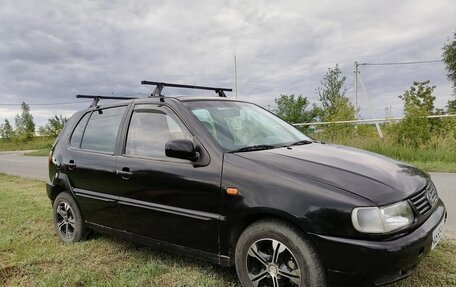 Volkswagen Polo III рестайлинг, 1997 год, 160 000 рублей, 1 фотография