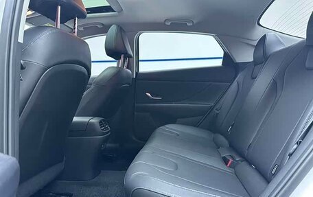Hyundai Elantra, 2022 год, 1 145 000 рублей, 12 фотография