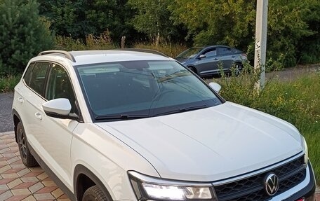 Volkswagen Taos, 2022 год, 2 900 000 рублей, 1 фотография
