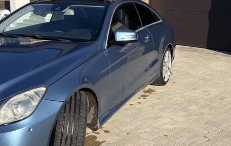 Mercedes-Benz E-Класс, 2011 год, 1 550 000 рублей, 1 фотография