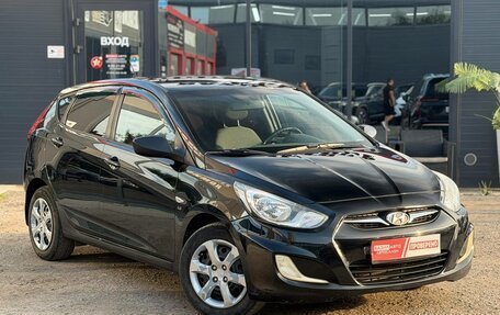 Hyundai Solaris II рестайлинг, 2014 год, 800 000 рублей, 1 фотография
