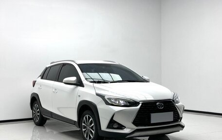 Toyota Yaris XP150 рестайлинг, 2023 год, 1 354 000 рублей, 1 фотография