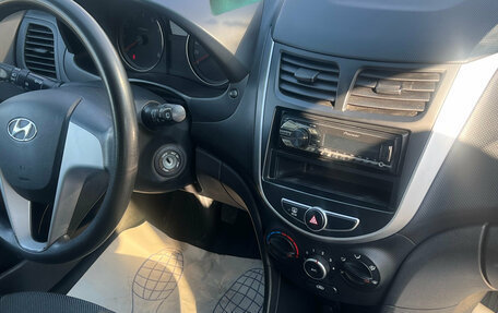 Hyundai Solaris II рестайлинг, 2013 год, 750 000 рублей, 7 фотография