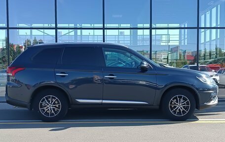 Mitsubishi Outlander III рестайлинг 3, 2021 год, 2 730 000 рублей, 5 фотография