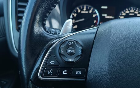 Mitsubishi Outlander III рестайлинг 3, 2021 год, 2 730 000 рублей, 17 фотография