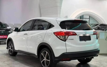 Honda Vezel, 2026 год, 1 700 000 рублей, 3 фотография