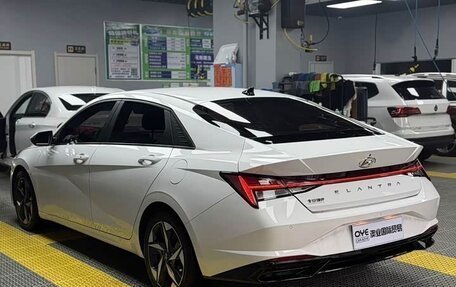 Hyundai Elantra, 2022 год, 1 350 000 рублей, 3 фотография