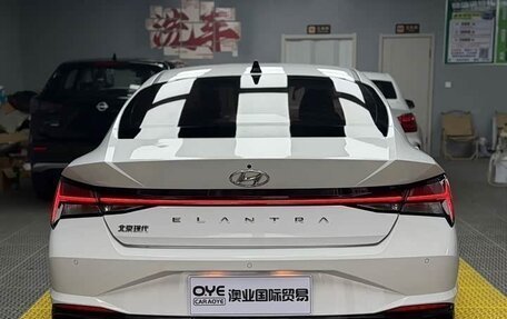 Hyundai Elantra, 2022 год, 1 350 000 рублей, 7 фотография