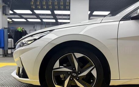 Hyundai Elantra, 2022 год, 1 350 000 рублей, 9 фотография