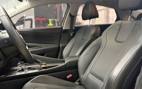 Hyundai Elantra, 2022 год, 1 350 000 рублей, 12 фотография