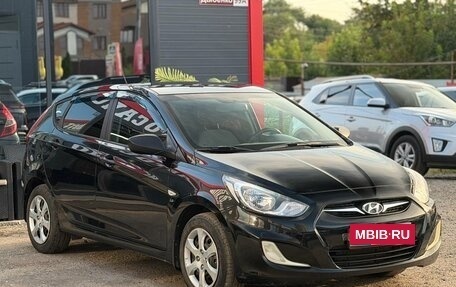 Hyundai Solaris II рестайлинг, 2014 год, 800 000 рублей, 2 фотография