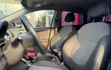 Hyundai Solaris II рестайлинг, 2014 год, 800 000 рублей, 11 фотография