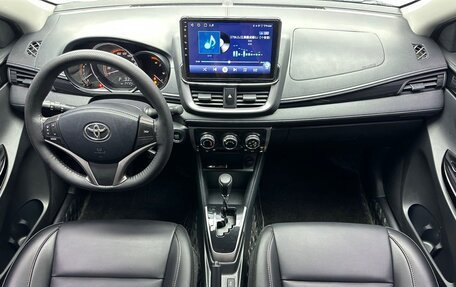 Toyota Yaris XP150 рестайлинг, 2023 год, 1 354 000 рублей, 8 фотография