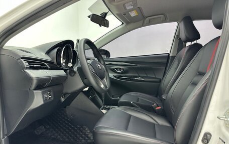 Toyota Yaris XP150 рестайлинг, 2023 год, 1 354 000 рублей, 7 фотография