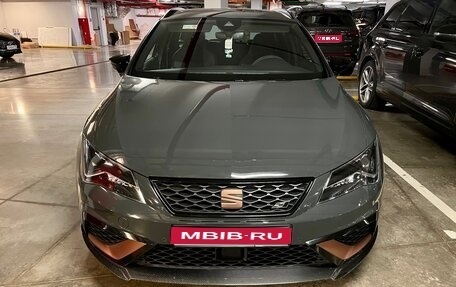 SEAT Leon Cupra III, 2019 год, 4 900 000 рублей, 1 фотография