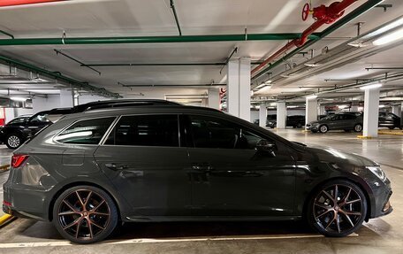 SEAT Leon Cupra III, 2019 год, 4 900 000 рублей, 3 фотография