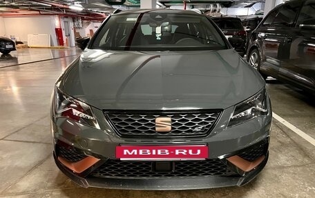 SEAT Leon Cupra III, 2019 год, 4 900 000 рублей, 2 фотография