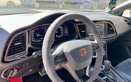 SEAT Leon Cupra III, 2019 год, 4 900 000 рублей, 24 фотография