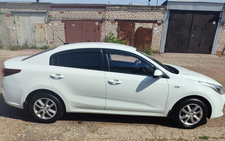 KIA Rio IV, 2018 год, 1 279 000 рублей, 6 фотография