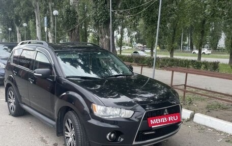 Mitsubishi Outlander III рестайлинг 3, 2011 год, 1 350 000 рублей, 3 фотография