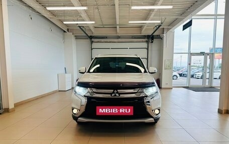 Mitsubishi Outlander III рестайлинг 3, 2016 год, 2 479 000 рублей, 9 фотография