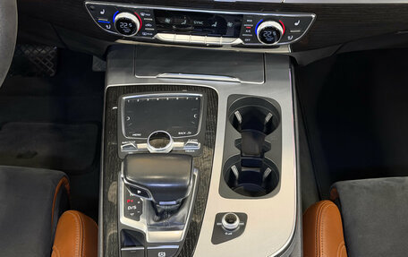 Audi Q7, 2018 год, 4 000 000 рублей, 11 фотография