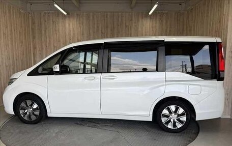 Honda Stepwgn IV, 2016 год, 1 435 000 рублей, 5 фотография