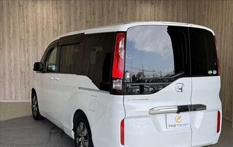 Honda Stepwgn IV, 2016 год, 1 435 000 рублей, 8 фотография