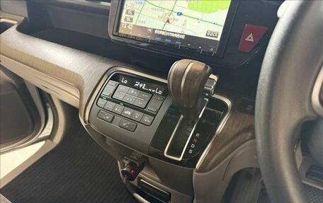 Honda Stepwgn IV, 2016 год, 1 435 000 рублей, 13 фотография