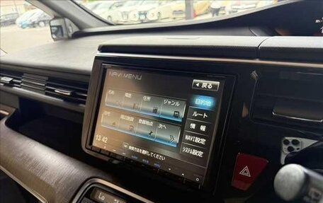 Honda Stepwgn IV, 2016 год, 1 435 000 рублей, 15 фотография