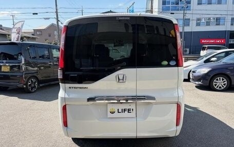 Honda Stepwgn IV, 2016 год, 1 471 000 рублей, 10 фотография