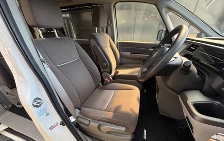 Honda Stepwgn IV, 2016 год, 1 471 000 рублей, 37 фотография