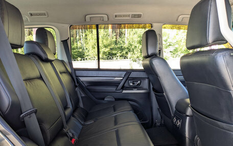 Mitsubishi Pajero IV, 2012 год, 1 899 500 рублей, 15 фотография