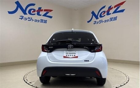Toyota Yaris, 2025 год, 1 485 678 рублей, 6 фотография