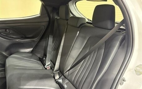 Toyota Yaris, 2025 год, 1 485 678 рублей, 11 фотография