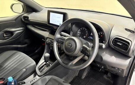 Toyota Yaris, 2025 год, 1 485 678 рублей, 13 фотография