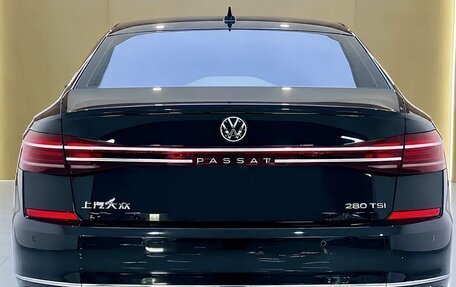 Volkswagen Passat B8 рестайлинг, 2023 год, 2 400 000 рублей, 4 фотография