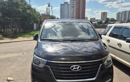 Hyundai H-1 II рестайлинг, 2020 год, 2 850 000 рублей, 1 фотография