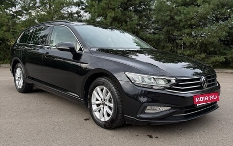 Volkswagen Passat B8 рестайлинг, 2021 год, 2 090 000 рублей, 3 фотография