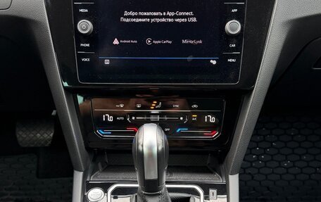 Volkswagen Passat B8 рестайлинг, 2021 год, 2 090 000 рублей, 21 фотография