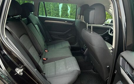 Volkswagen Passat B8 рестайлинг, 2021 год, 2 090 000 рублей, 16 фотография