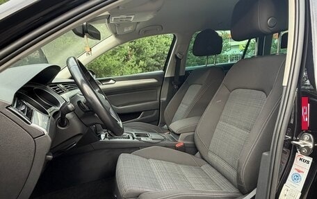 Volkswagen Passat B8 рестайлинг, 2021 год, 2 090 000 рублей, 13 фотография