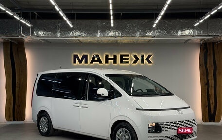 Hyundai Staria, 2022 год, 4 400 000 рублей, 1 фотография
