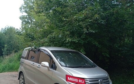 Honda Freed I, 2011 год, 1 400 000 рублей, 1 фотография