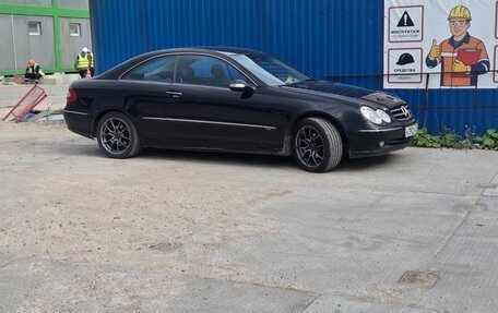 Mercedes-Benz CLK-Класс, 2004 год, 900 000 рублей, 1 фотография