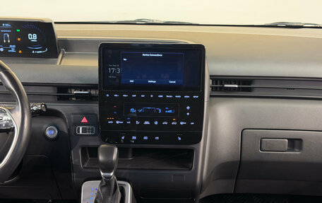 Hyundai Staria, 2022 год, 4 400 000 рублей, 10 фотография