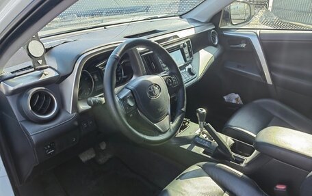 Toyota RAV4, 2016 год, 2 100 000 рублей, 2 фотография